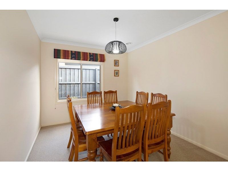 38 Camville Road, Mulgrave VIC 3170