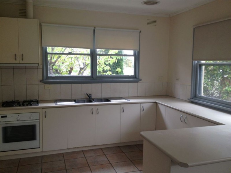 1/5 Kuebler Street, Glen Waverley VIC 3150