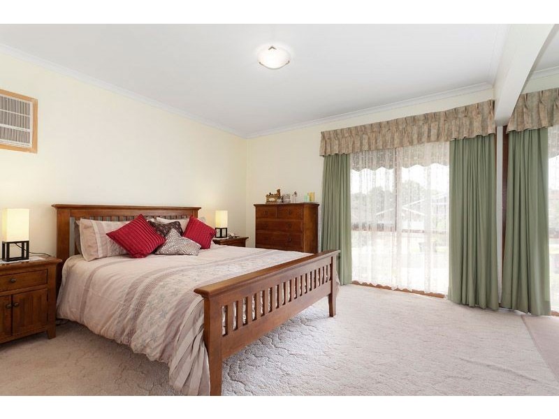 5 Ling Court, Mulgrave VIC 3170