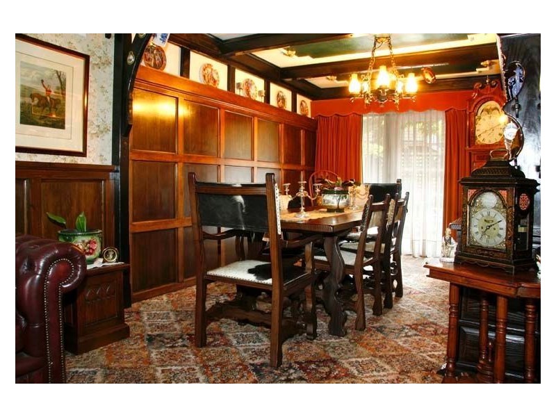 4 Azalea Court, Wheelers Hill VIC 3150