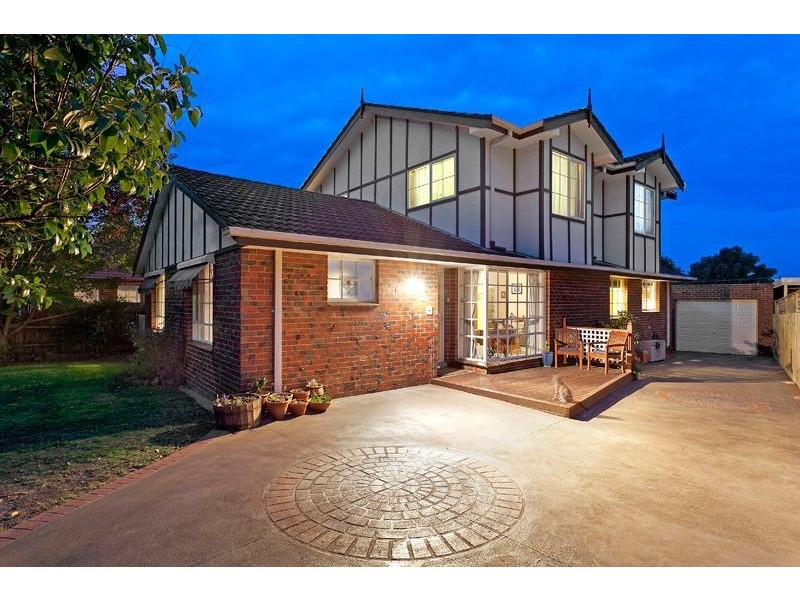 24 Diamond Avenue, Glen Waverley VIC 3150