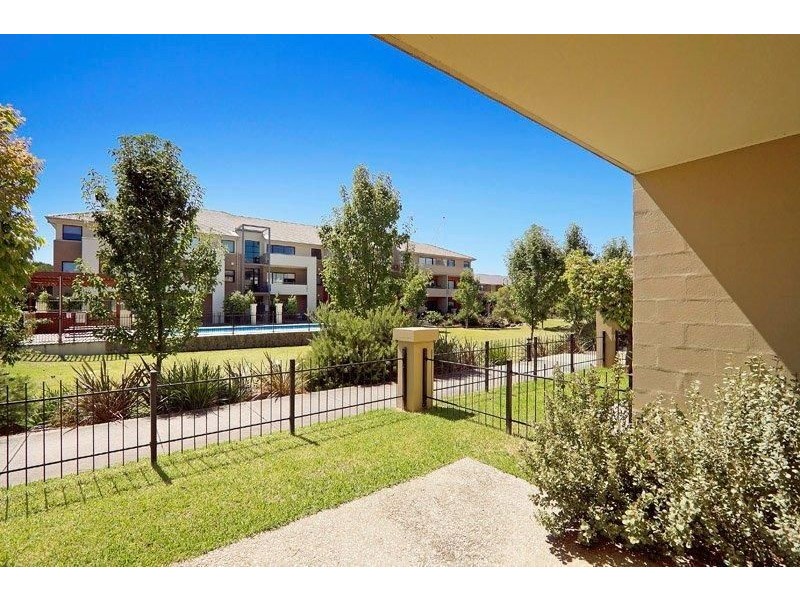 2/2 Greenfield Drive, Clayton VIC 3168