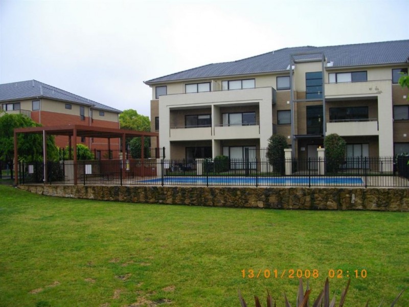 2/2 Greenfield Drive, Clayton VIC 3168