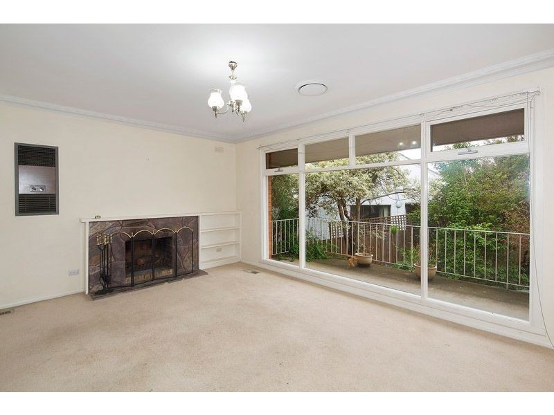 25 Rosaline Avenue, Mount Waverley VIC 3149