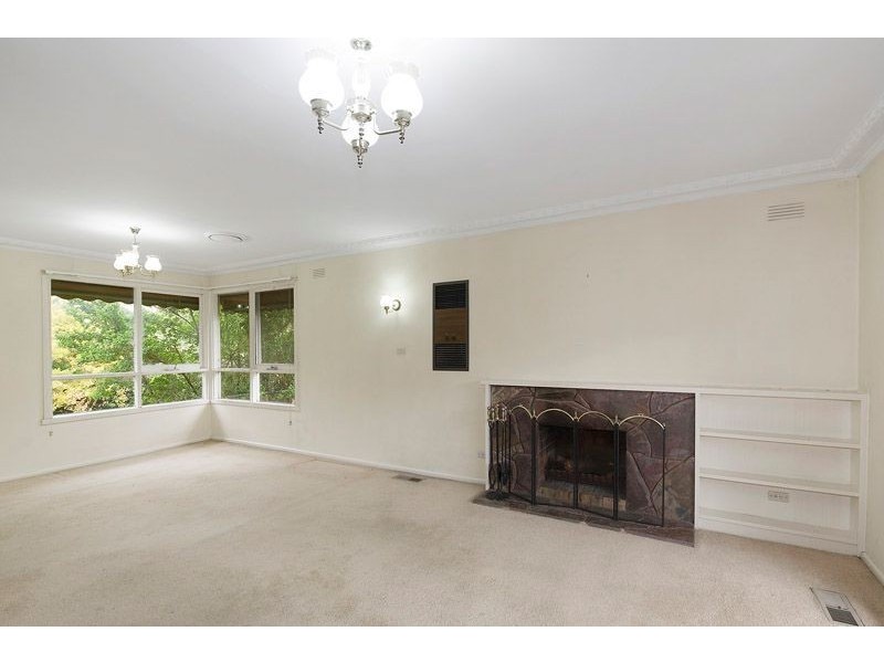 25 Rosaline Avenue, Mount Waverley VIC 3149