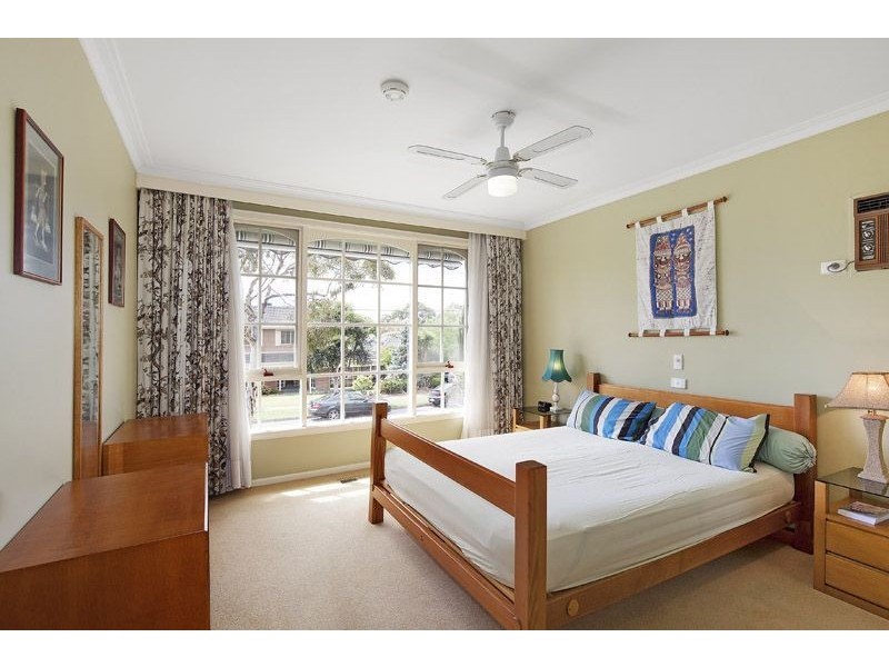 13 Walden Avenue, Wheelers Hill VIC 3150