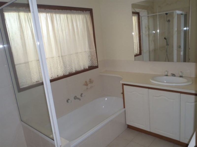 1/62 Larch Crescent, Mount Waverley VIC 3149