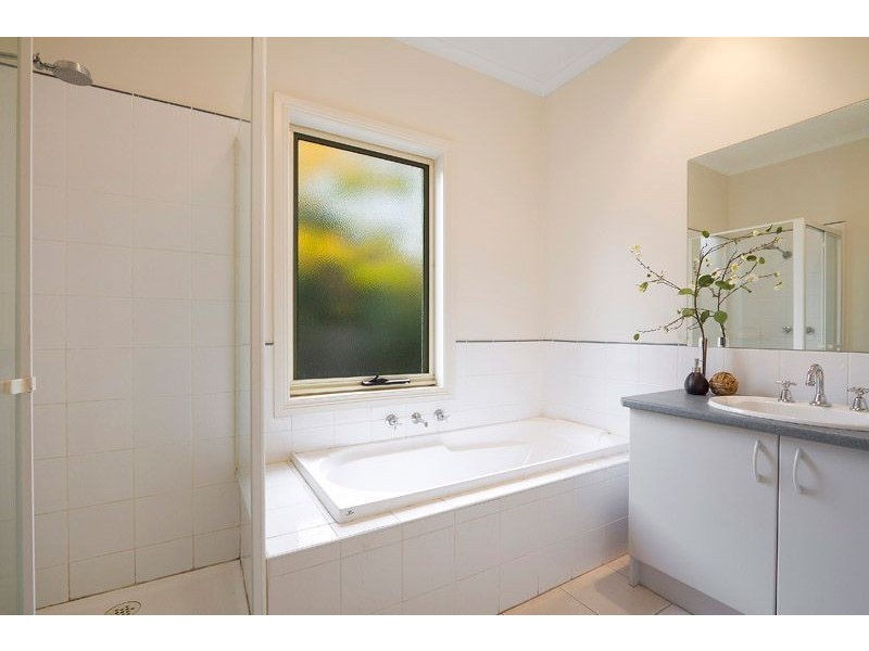 6/325 Gallaghers Road, Glen Waverley VIC 3150