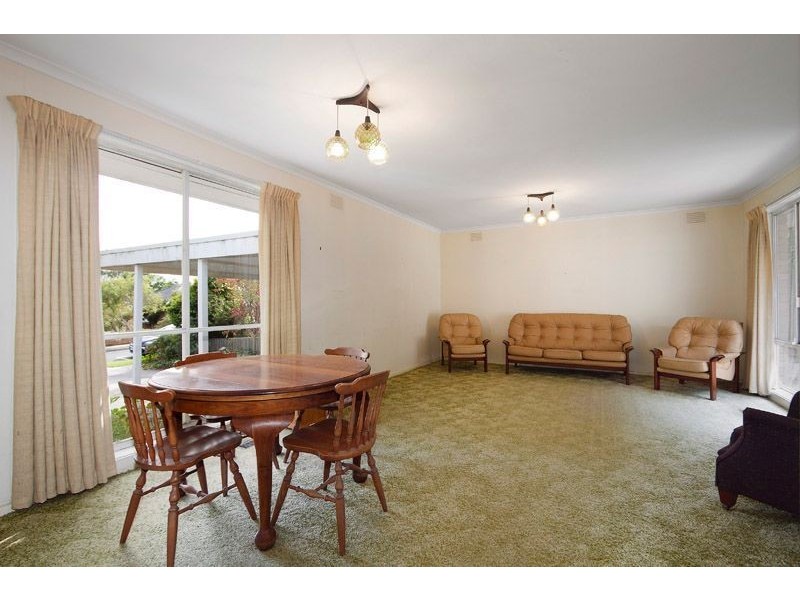 22 Pepperell Avenue, Glen Waverley VIC 3150