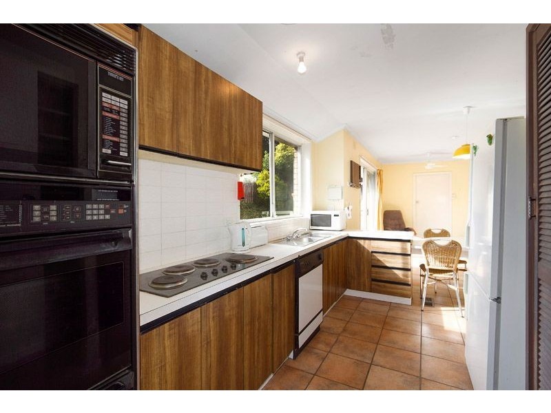 22 Pepperell Avenue, Glen Waverley VIC 3150