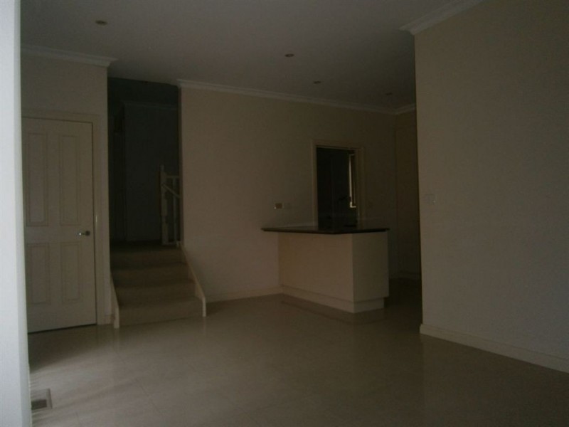 4/24 Ivanhoe Street, Glen Waverley VIC 3150