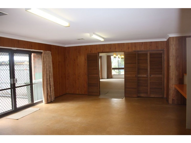 15 Homestead Drive, Wheelers Hill VIC 3150