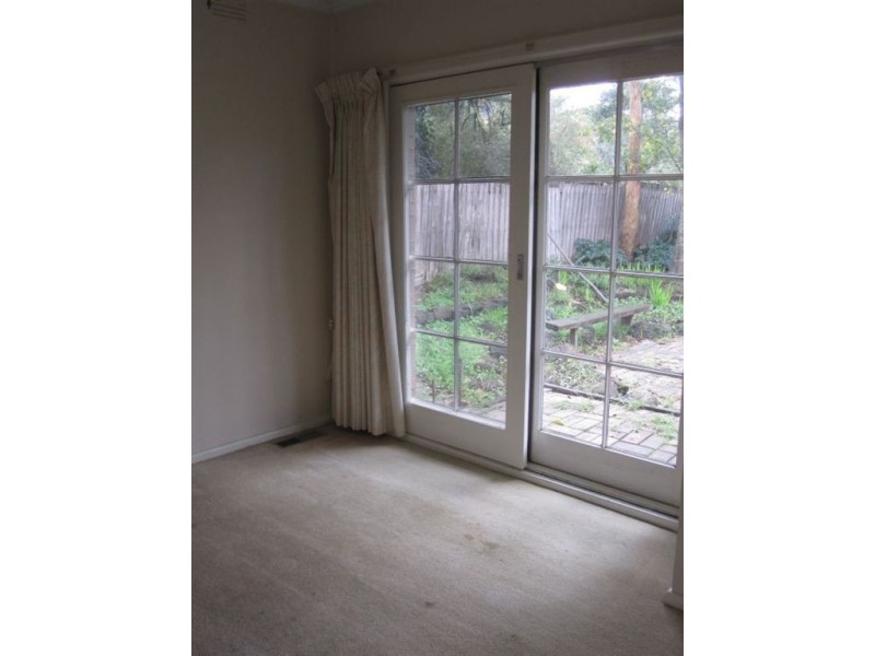 13 Thompson Street, Glen Waverley VIC 3150