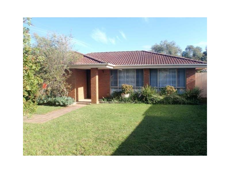 5 Jenola Parade, Wantirna South VIC 3152