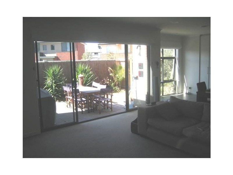 10 Liverpool Street, Mulgrave VIC 3170