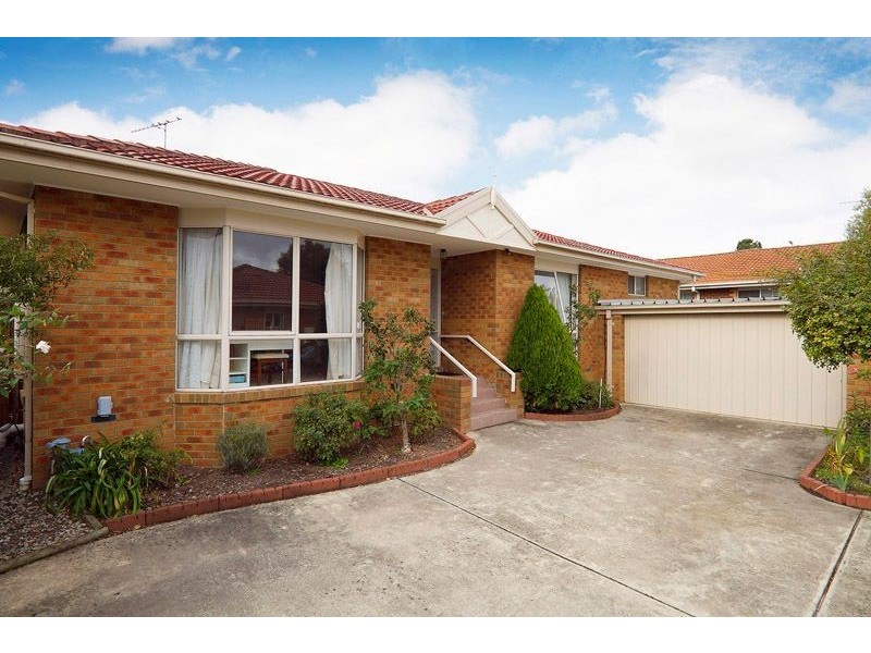 2/34 Panoramic Grove, Glen Waverley VIC 3150
