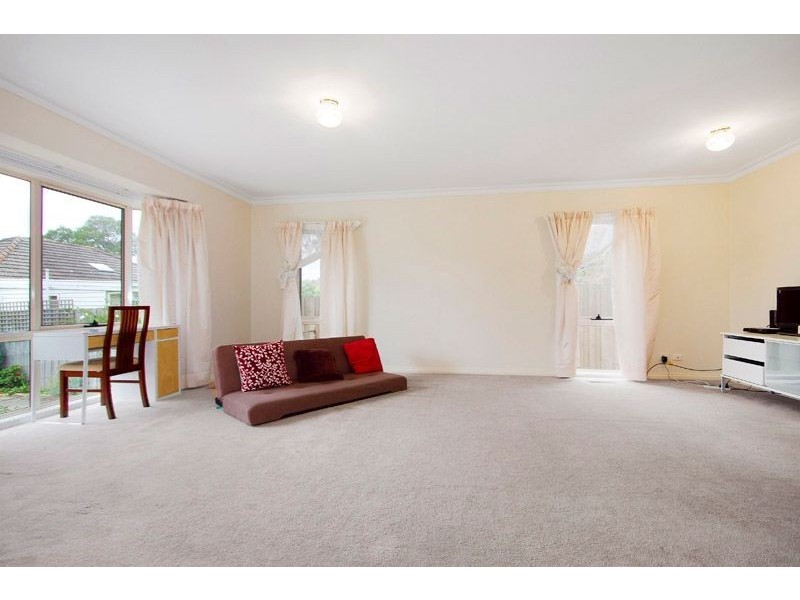 2/34 Panoramic Grove, Glen Waverley VIC 3150