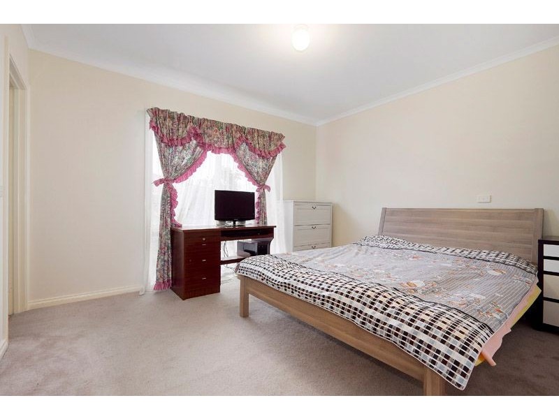 2/34 Panoramic Grove, Glen Waverley VIC 3150