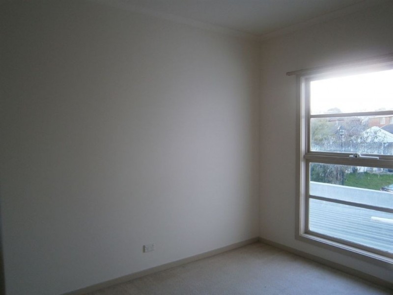 25 The Quadrangle, Glen Waverley VIC 3150