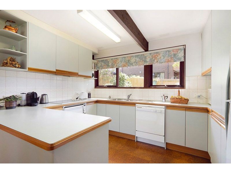 2 Claremount Court, Glen Waverley VIC 3150