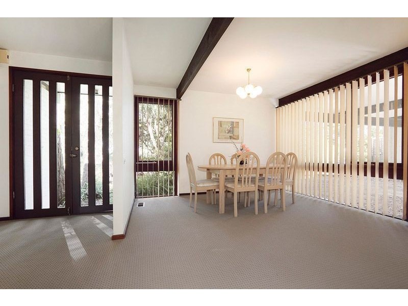 2 Claremount Court, Glen Waverley VIC 3150