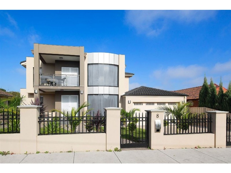 8 Hogan Road, Glen Waverley VIC 3150