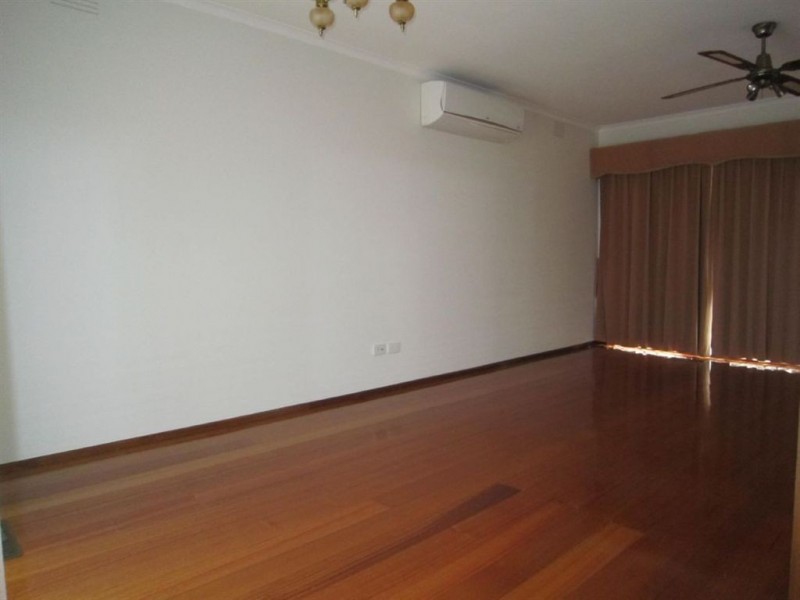 30 Bramley Crescent, Wheelers Hill VIC 3150