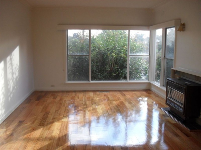 8 Sunhill Road, Mount Waverley VIC 3149