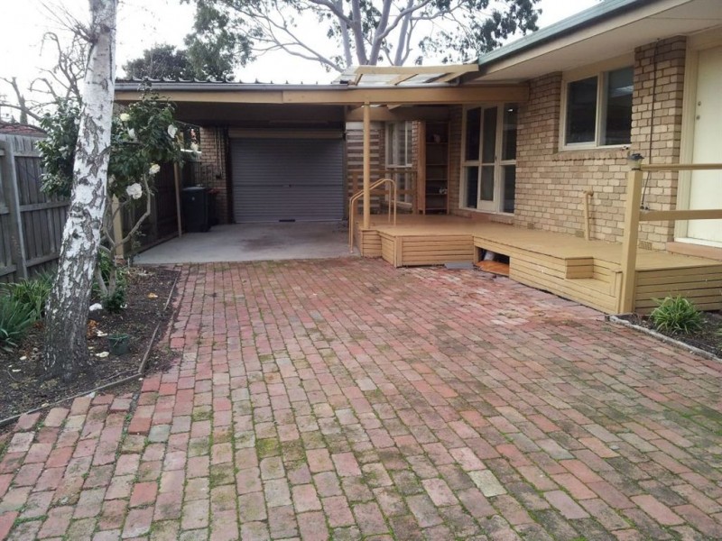 4 Hainthorpe Grove, Mulgrave VIC 3170