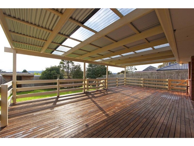 15 Nash Court, Endeavour Hills VIC 3802