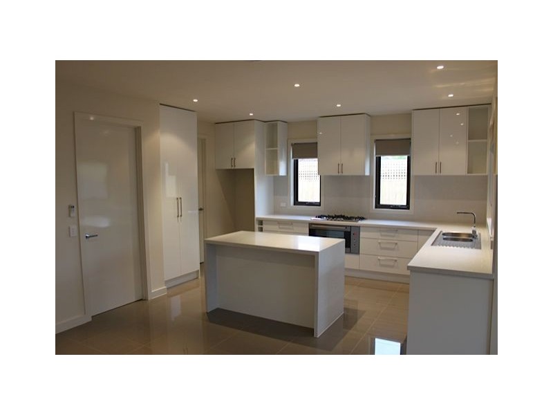 2/11 Dion Road, Glen Waverley VIC 3150