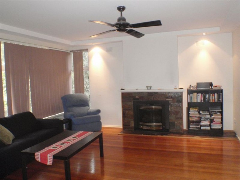 23 Greenways Road, Glen Waverley VIC 3150