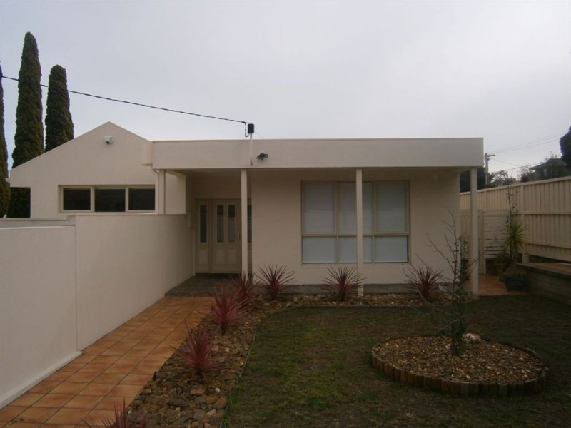 37 Middlebourgh Road, Burwood VIC 3125