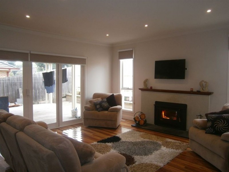 37 Middlebourgh Road, Burwood VIC 3125