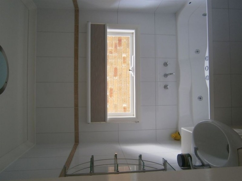 37 Middlebourgh Road, Burwood VIC 3125