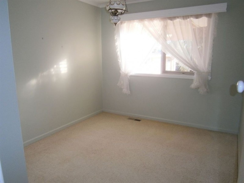 49 Garrisson Drive, Glen Waverley VIC 3150