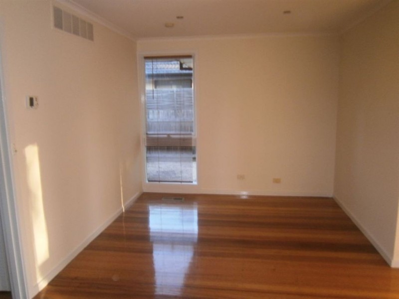 4 Westlands Road, Glen Waverley VIC 3150