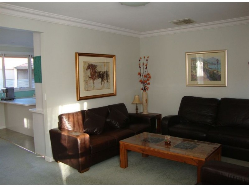 1/24 Myrtle Street, Glen Waverley VIC 3150