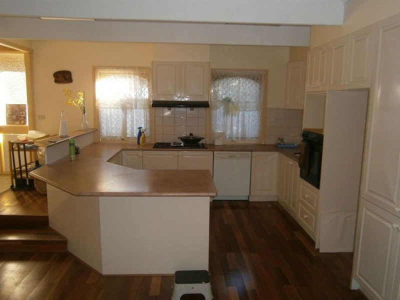 152 Lawrence Road, Mount Waverley VIC 3149