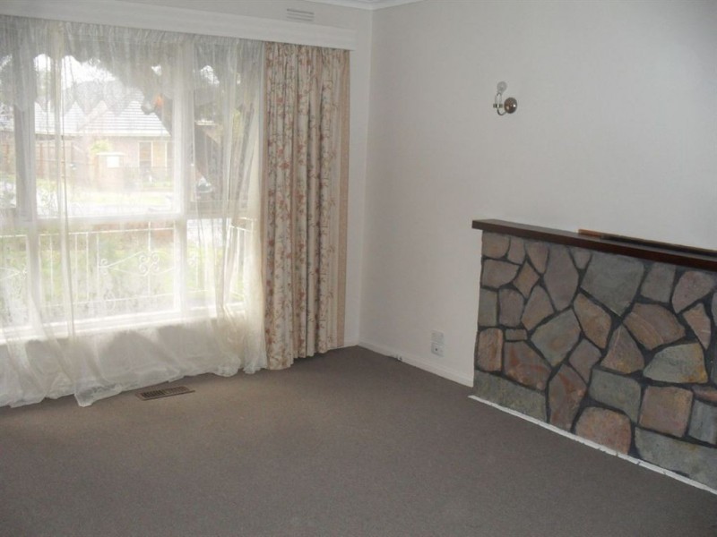 40 Bogong Avenue, Glen Waverley VIC 3150