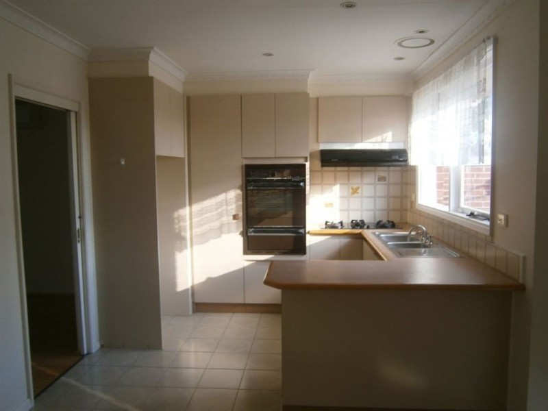 10/143-149 Coleman Parade, Glen Waverley VIC 3150