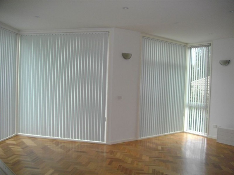 94 Oakpark Drive, Chadstone VIC 3148