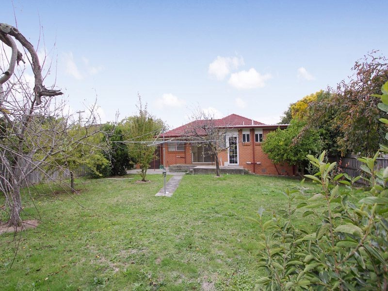 13 Myrtle Street, Glen Waverley VIC 3150