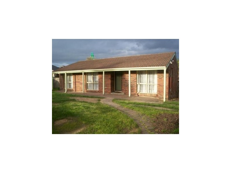 6 Coral Gum Court, Narre Warren VIC 3805