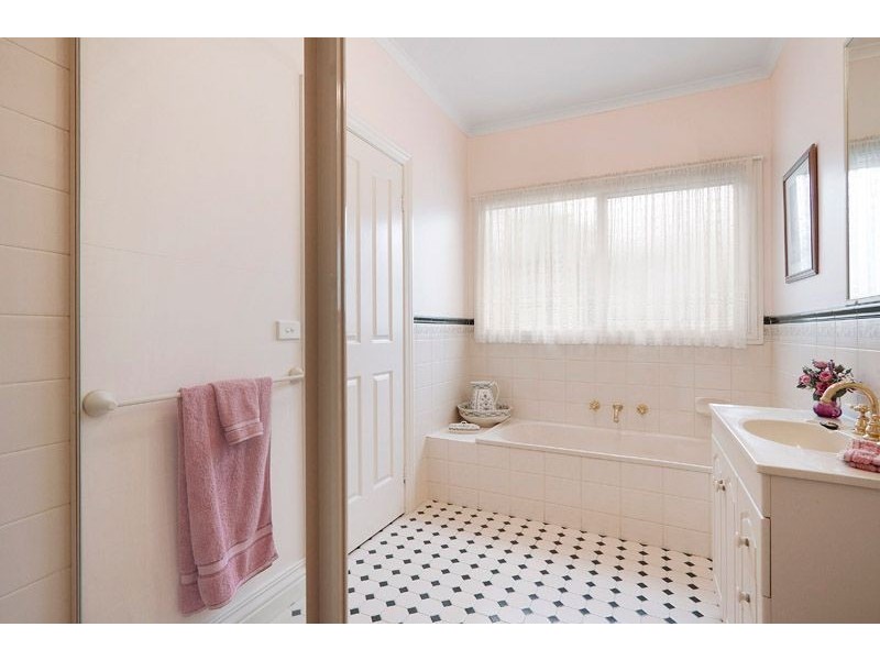 1/26 Irving Street, Mount Waverley VIC 3149