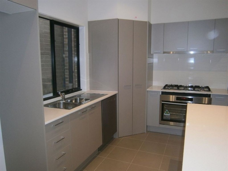 34 Falconer Street, Glen Waverley VIC 3150