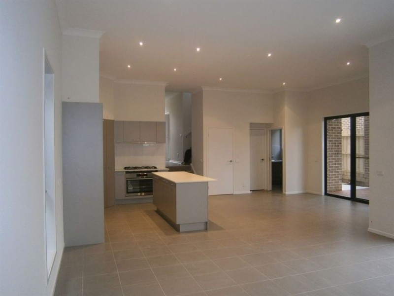 34 Falconer Street, Glen Waverley VIC 3150