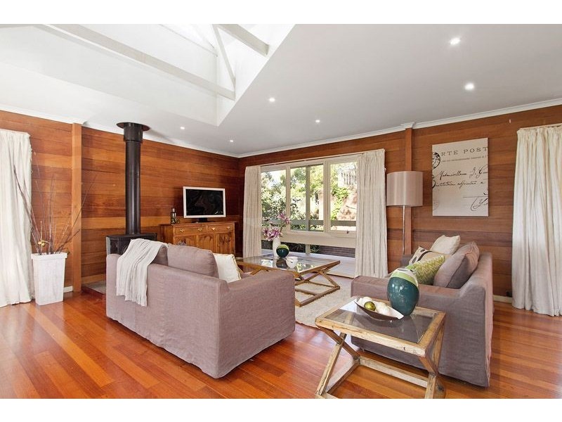 1 Solway Drive, Glen Waverley VIC 3150