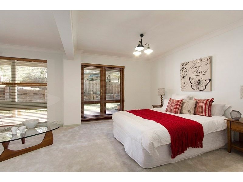 1 Solway Drive, Glen Waverley VIC 3150