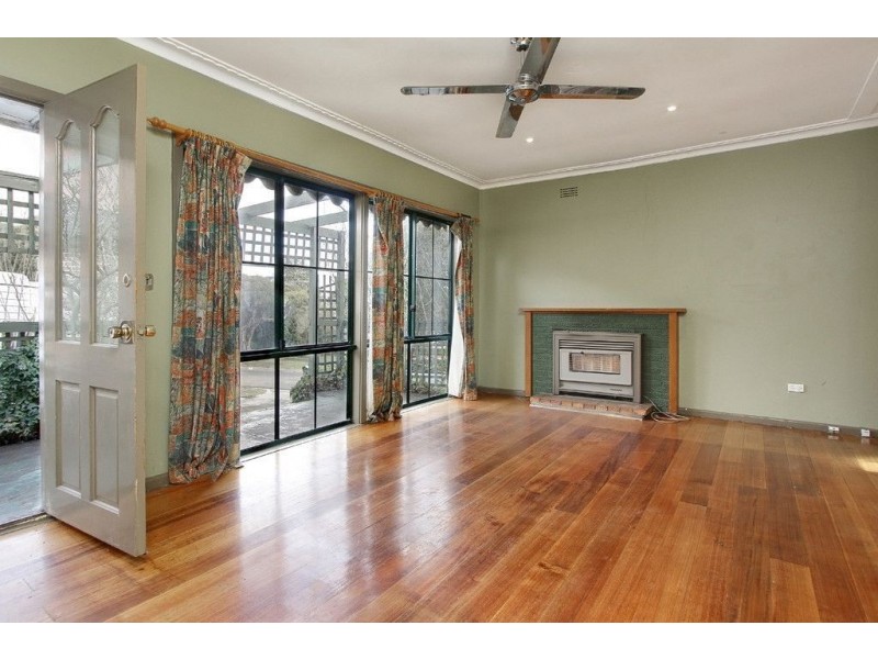 8 Acton Street, Mount Waverley VIC 3149